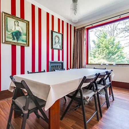 Gouveia Sleeps 8 Pool Air Con Wifi Villa